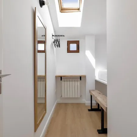 アパート Atticus トレド